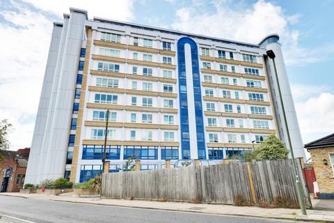 2 bedroom apartment for sale, Northpoint, Bromley BR1