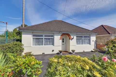 3 bedroom detached bungalow for sale, The Grove, Sholing