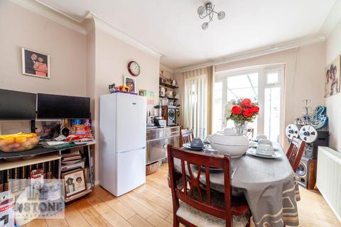 3 bedroom house for sale, Queenswood Avenue, Thornton Heath