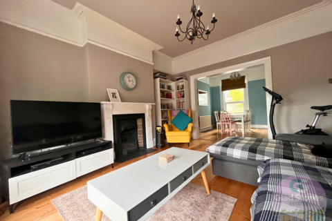 2 Devon Terrace, Plymouth, PL3 4JD