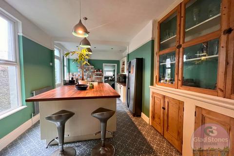 2 Devon Terrace, Plymouth, PL3 4JD