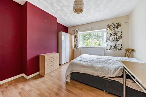 134 Bridle Road, Croydon, CR0 8HJ