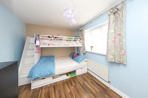 30 Newnham Avenue, Ruislip, HA4 9RN