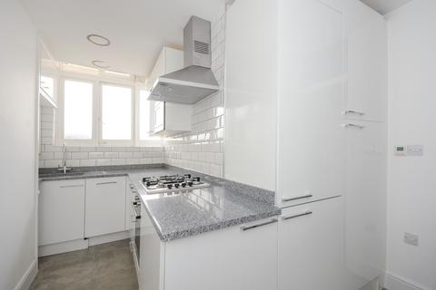 2 bedroom flat to rent, Grove End House St John's Wood NW8