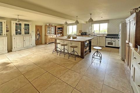 The Long Barn Blackheath Court, Powderham, Exeter, EX6 8SH