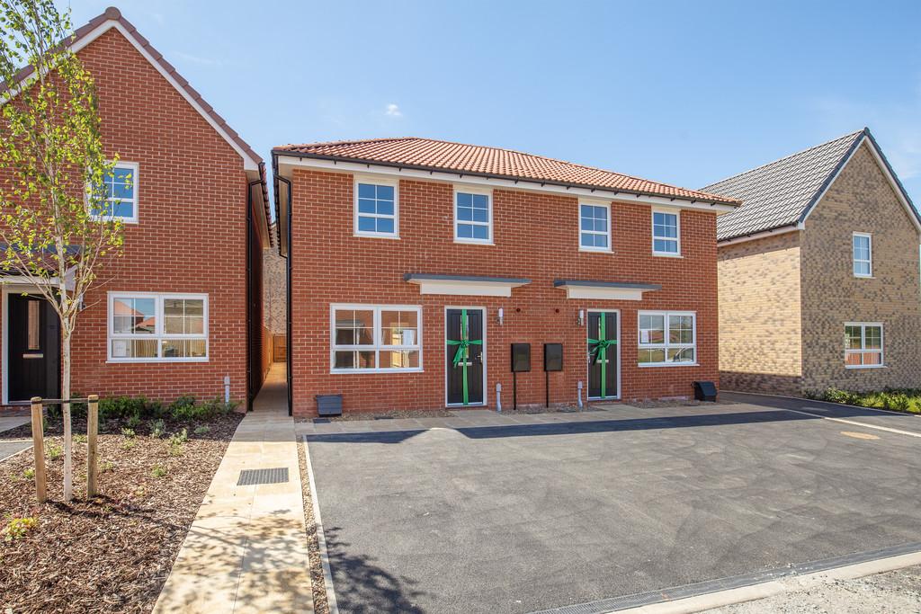 Lamb Lane, Cringleford 3 bed semidetached house to rent £1,450 pcm