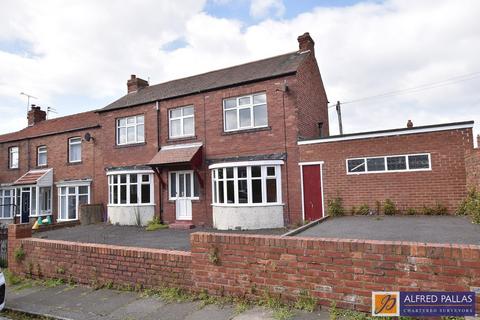 3 bedroom end of terrace house for sale, Lynthorpe Grove, Fulwell