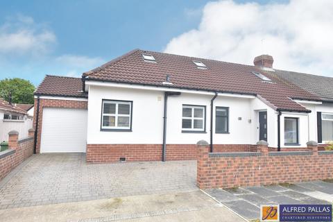 3 bedroom semi-detached bungalow for sale, Rockville, Fulwell