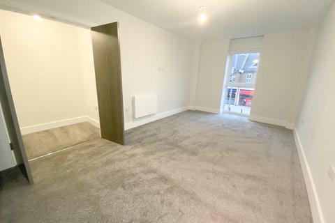 2 bedroom apartment to rent, College Way, Southend-on-Sea