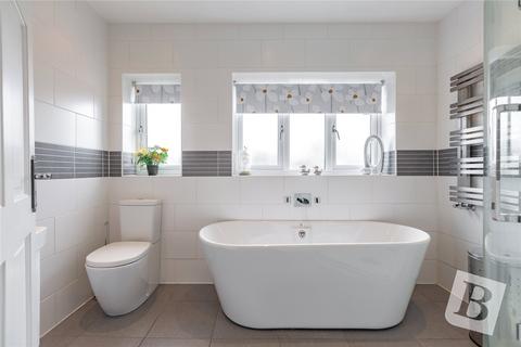 9 Great Nelmes Chase, Hornchurch, RM11 2PS