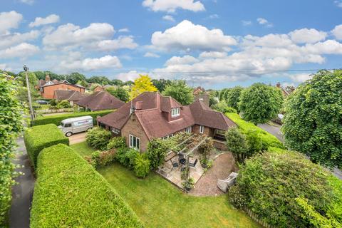 Cranbrook Bridge Road, Cranleigh, GU6 7HH