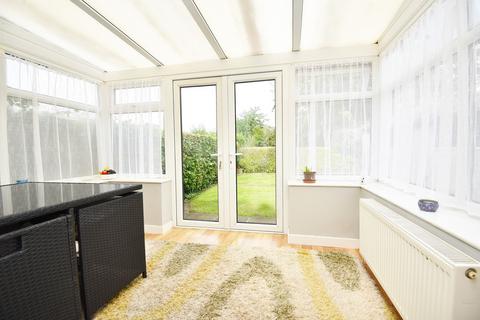 2 bedroom semi-detached bungalow for sale, Poplar Crescent, Harrogate