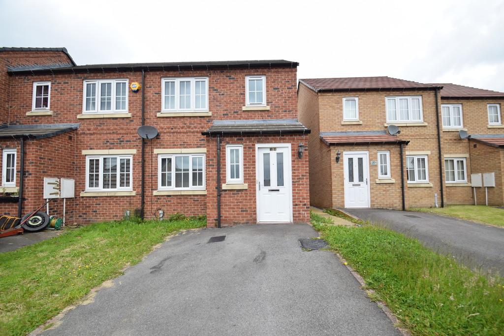 Askrigg Close, Consett 3 bed semidetached house £750 pcm (£173 pw)