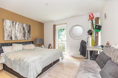 4 bedroom terraced house for sale, London Road, Brighton