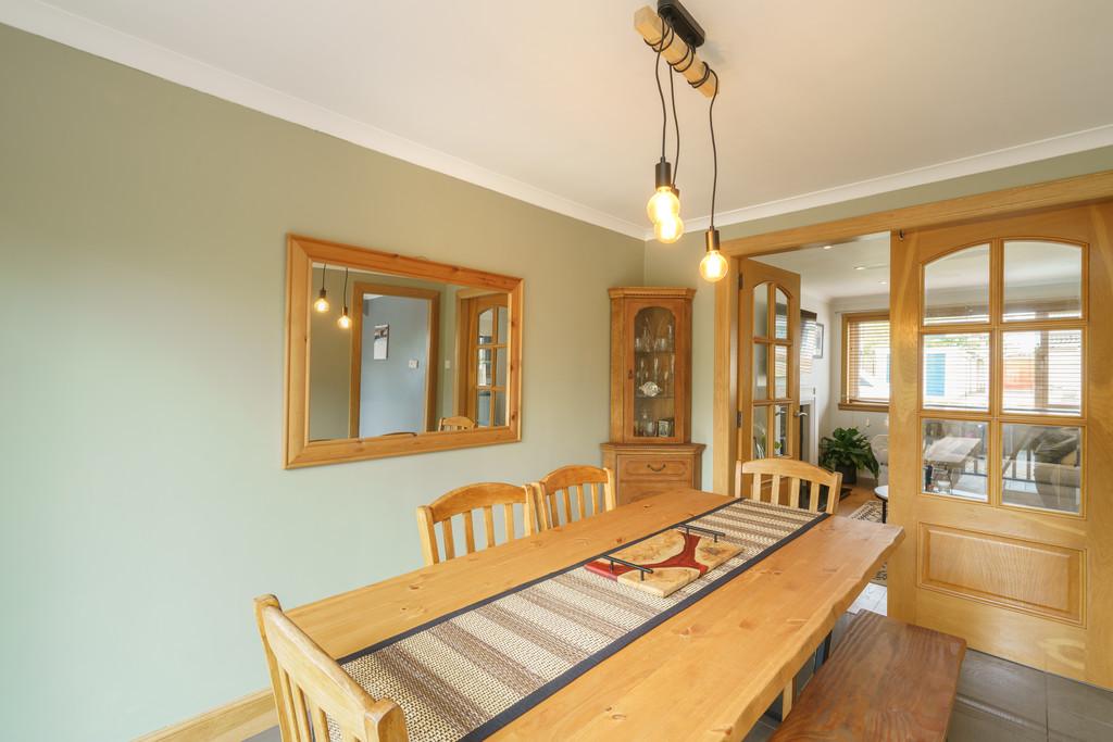 19. Dining area angle 3