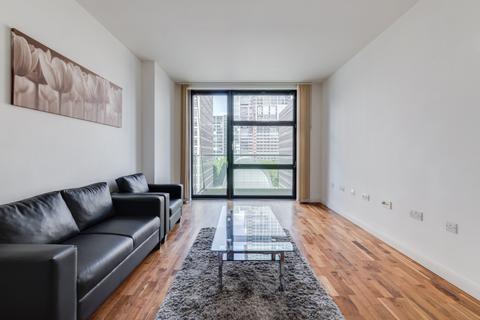 1 bedroom flat for sale, Discovery Dock Apartments West, 2 South Quay Square, London