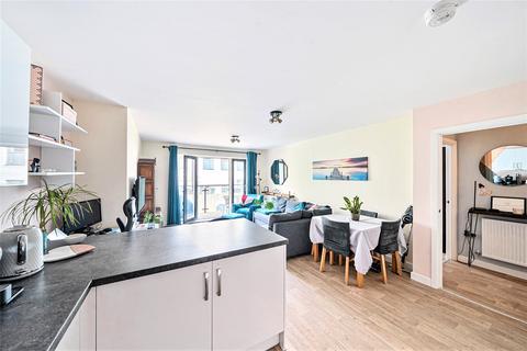 1 bedroom apartment for sale, Thread Street, Wallington SM6