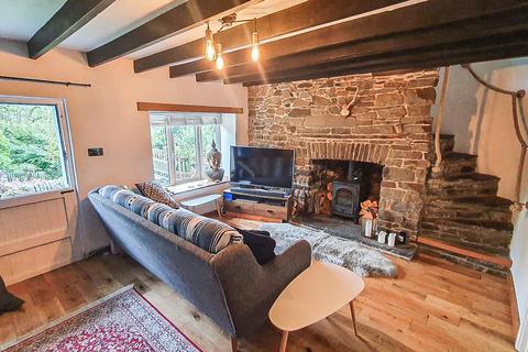 2 bedroom cottage to rent, Bristol Terrace, Gwaelod-y-garth