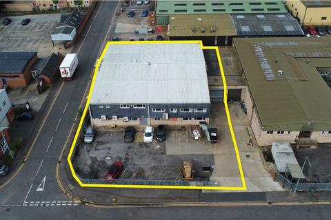 Industrial unit to rent, Telford Way, Colchester CO4
