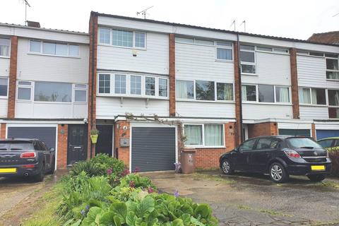 3 bedroom terraced house for sale, Colleton Drive, Reading RG10