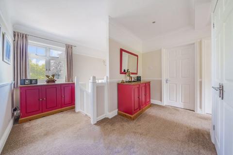 61 Hartley Down, Purley, CR8 4EF
