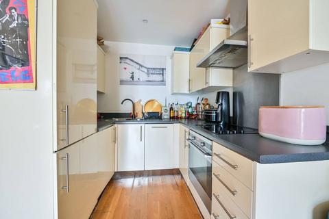 1 bedroom flat to rent, Peckham Grove, Peckham, London, SE15