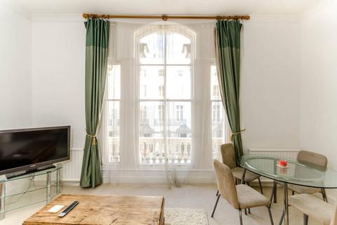 1 bedroom flat for sale, Winchester Street, Pimlico, London, SW1V