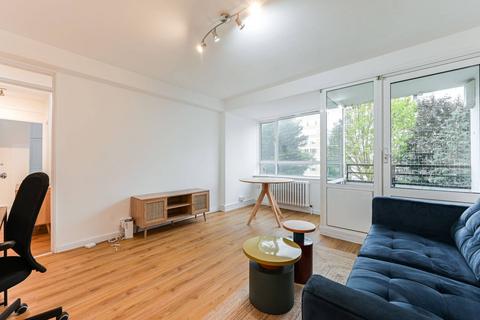 2 bedroom flat for sale, Churchill Gardens, Pimlico, London, SW1V