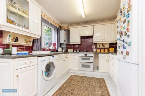 3 bedroom semi-detached house for sale, Luttrell Close, Taunton