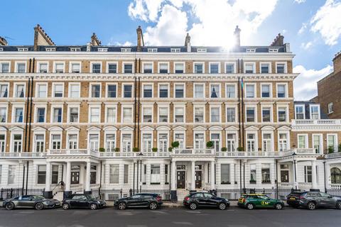 3 bedroom flat for sale, Queens Gate Gardens, South Kensington, London, SW7