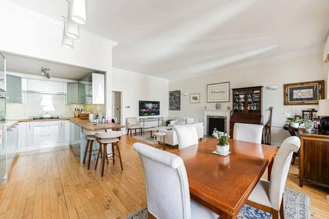 3 bedroom flat for sale, Queens Gate Gardens, South Kensington, London, SW7