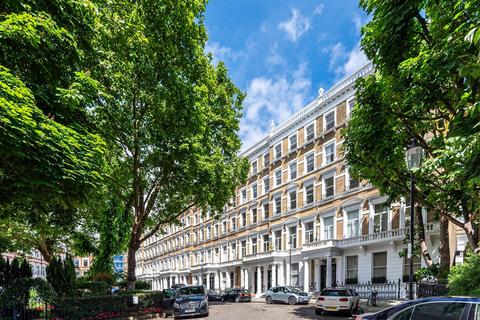 1 bedroom flat for sale, Emperors Gate, South Kensington, London, SW7