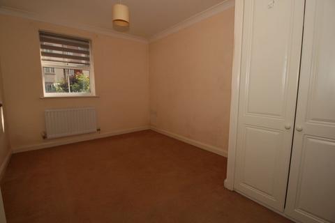 2 bedroom apartment to rent, White's Way, Southampton