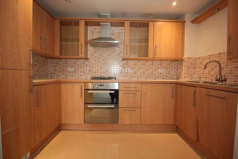 2 bedroom apartment to rent, White's Way, Southampton