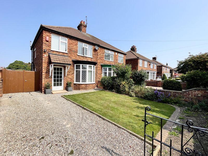 Dugard Road, Cleethorpes DN35 3 bed semidetached house to rent £800 pcm (£185 pw)