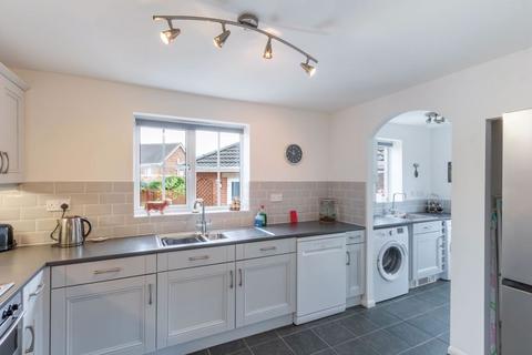 69 Fairfields, Alnwick, NE66 1BT