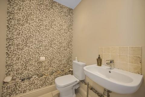 28 Gloucester Avenue, Sidcup, DA15 7LL
