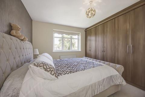 28 Gloucester Avenue, Sidcup, DA15 7LL