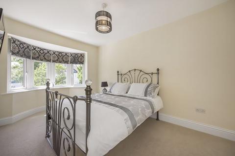 28 Gloucester Avenue, Sidcup, DA15 7LL