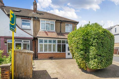 3 bedroom end of terrace house for sale, Glenburnie Road, Tooting Bec, London, SW17