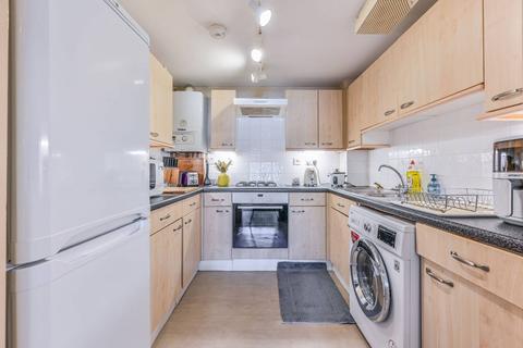 1 bedroom flat to rent, Portland Grove, Oval, London, SW8