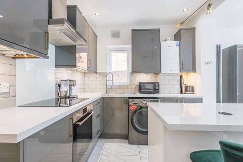 3 bedroom flat for sale, MOUNT PLEASANT ROAD, Tottenham, London, N17