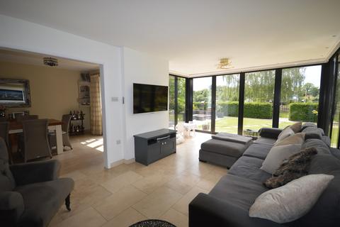 4 bedroom detached house for sale, Staines Road, Staines-upon-Thames