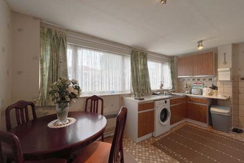 3 bedroom semi-detached house for sale, Grange Road, Burntwood, WS7 4TP