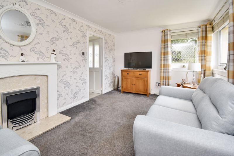 Manse Road, Kilsyth 2 bed detached bungalow for sale £89,995