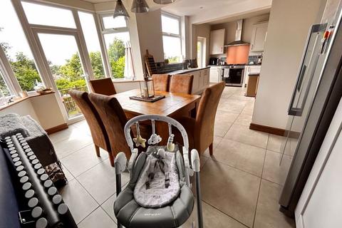 26 Elizabeth Road, Sutton Coldfield, B73 5AT
