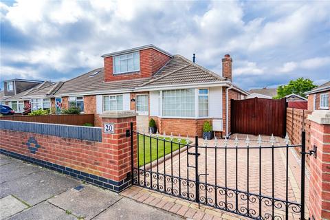 3 bedroom bungalow for sale, Emfield Road, Grimsby, Lincolnshire, DN33