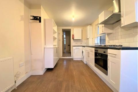 148 Woolwich Road, London, SE10 0LT