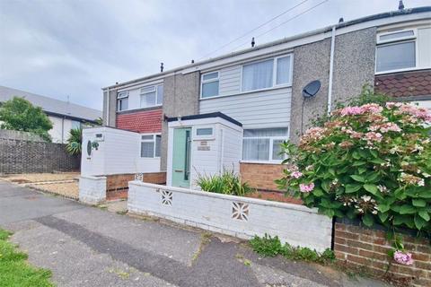 3 bedroom terraced house for sale, Elmore Road, Lee-On-The-Solent, PO13