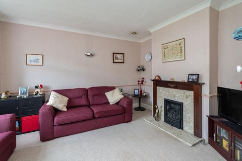 55 Fairfield Drive, Dorking, RH4 1JQ